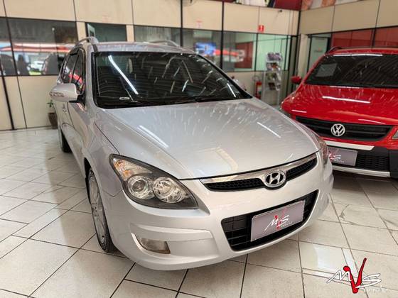 HYUNDAI I30 CW 2.0 MPFI 16V GASOLINA 4P AUTOMÁTICO HYUNDAI I30 CW 2.0 MPFI 16V GASOLINA 4P AUTOMÁTICO